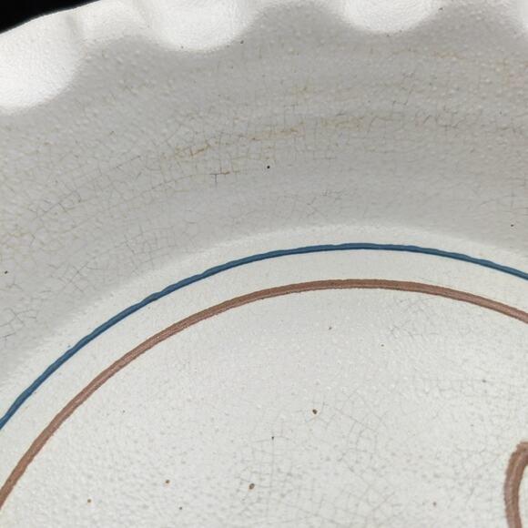 Art Pottery Pie Plate Pan Studio Hand Thrown Scalloped edge signed 11" Kitchen - Picture 5 of 10